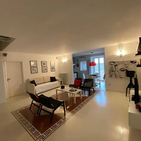 Appartamento Casa Nostra Con Parcheggio Incluso Gratuito